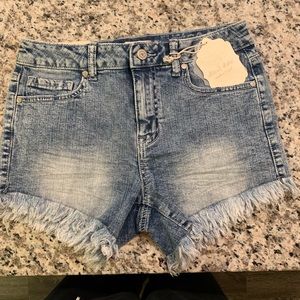 NEW!!! HIGH WASTED JEAN SHORTS SIZE 27